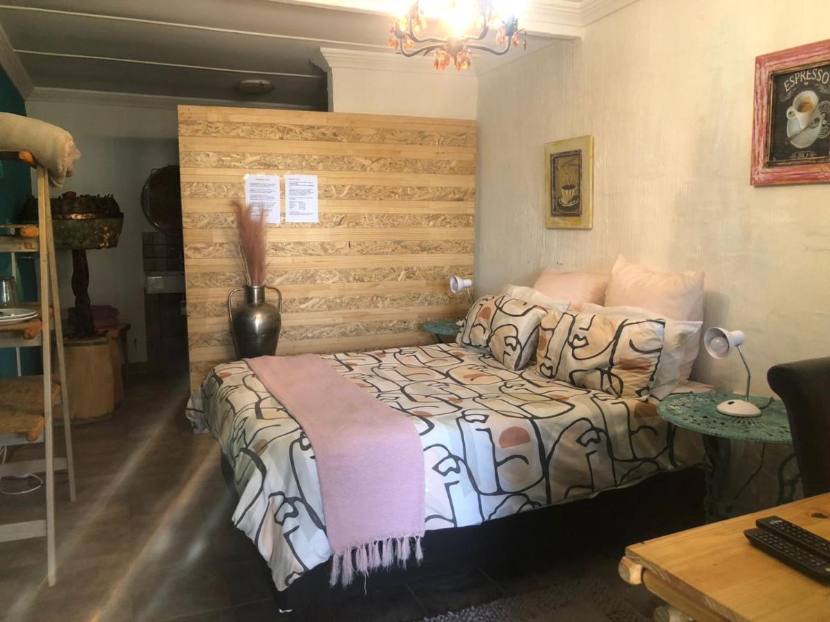Karoozin Village Oudtshoorn Dış mekan fotoğraf